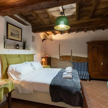 Apartment Serragli Court-hosted By Sweetstay *