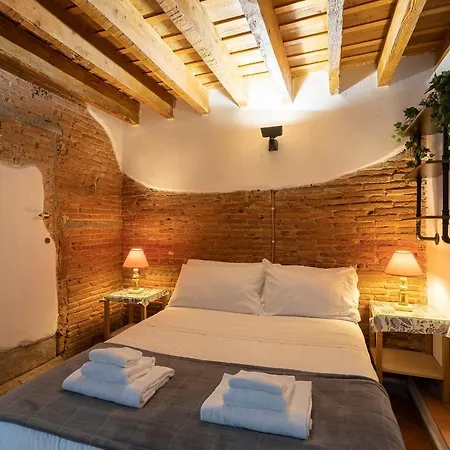 Serragli Court-hosted By Sweetstay * Florence