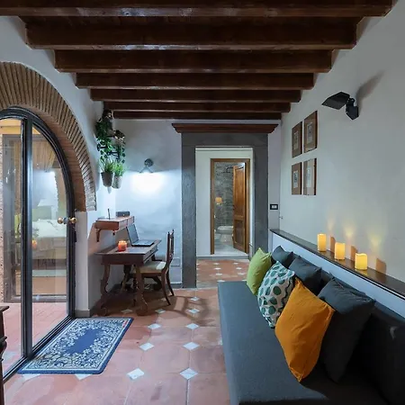 Apartment Serragli Court-hosted By Sweetstay