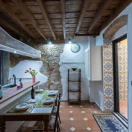 Serragli Court-hosted By Sweetstay Daire *